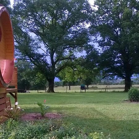 مبيت وإفطار Pouilly-sous-Charlieu Aux Ronzieres المظهر الخارجي الصورة